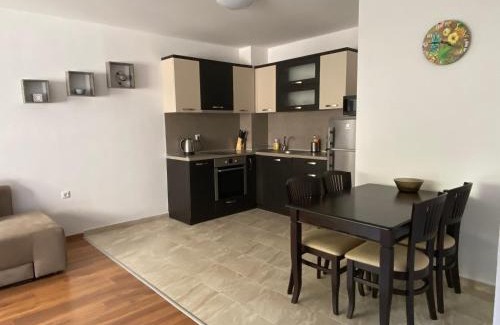 Pomorie Apartment | Apartments Dione