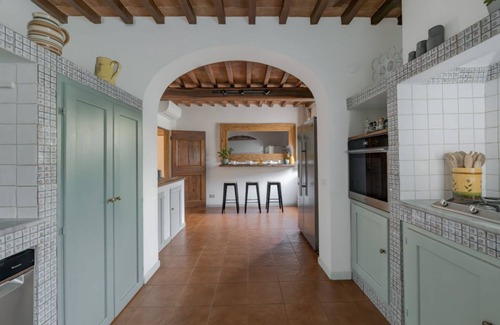 Impruneta Villa | Apartments Florence - Villa Fonte Morgana with pool