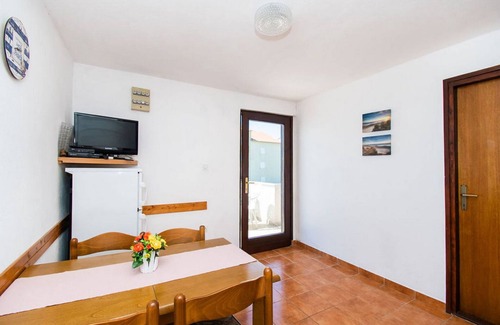 Povljana Apartment | Apartments Crljenko (25301-A3) - Povljana - island Pag