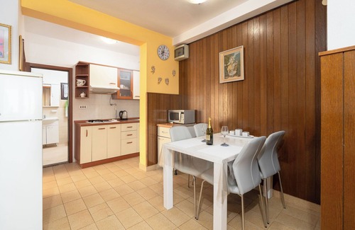 Povljana Apartment | Apartments Sanja (13501-A2) - Povljana - island Pag