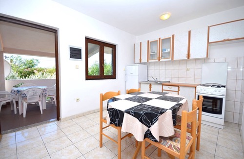 Povljana Apartment | Apartments Tome (13701-A1) - Povljana - island Pag
