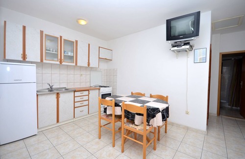 Povljana Apartment | Apartments Tome (13701-A1) - Povljana - island Pag