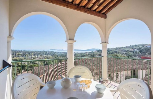 Les Restanques Apartment | Apartments in the Restanques of the Gulf of St Tropez - maeva Home - Apartment for 4 people with sea view terrace