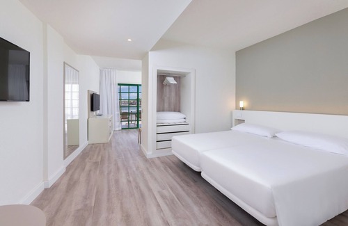 Puerto Naos Hotel | Apartments La Palma Affiliated by Meliá
