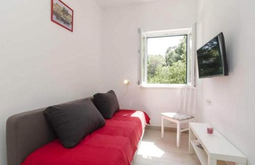 Kobas Apartment | Apartments Matu ko Mljet - One Bedroom Apartment with Balcony and Sea View