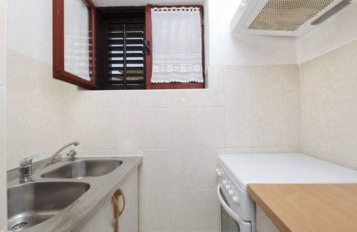 Pirovac Apartment | Apartments Mime (14021-A3) - Pirovac