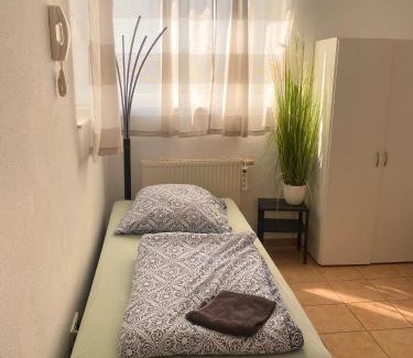 Neunkirchen Apartment | Apartments Rhona I und II Neunkirchen City