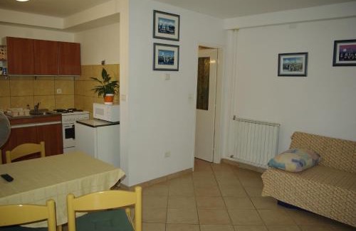 Finida House | Apartments & Rooms BARBARA