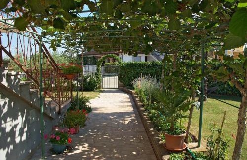 Finida House | Apartments & Rooms BARBARA