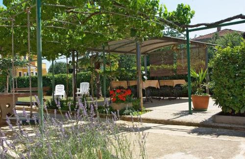 Finida House | Apartments & Rooms BARBARA
