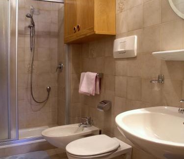 San Genesio Apartment | Apartments Ruac