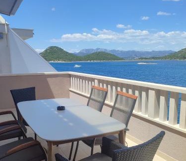 Blace Apartment | Apartments Vale