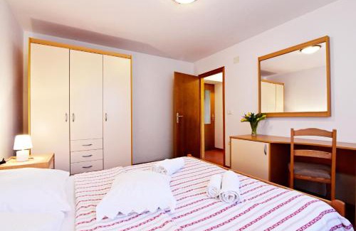 Katoro Apartment | Apartments with parking space Umag - 23670