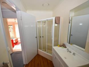 Apollo Bay Hotel | Apollo Bay Motel & Apartments