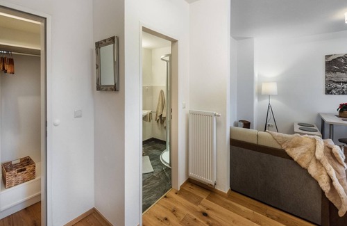 Dorfgastein Apartment | App."Anderl" 4 bedrooms/2 bathrooms/toilet/balcony, 7-10 people. - Ladinger, country house