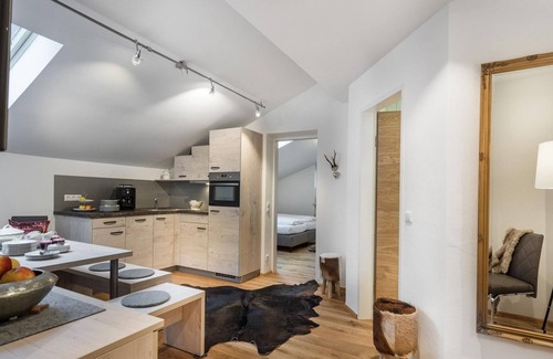 Dorfgastein Apartment | App."Anderl" 4 bedrooms/2 bathrooms/toilet/balcony, 7-10 people. - Ladinger, country house