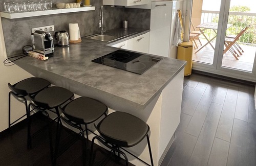 Ville-di-Pietrabugno Apartment | Appartement Avec Terrasse à 50 Mètres de la mer