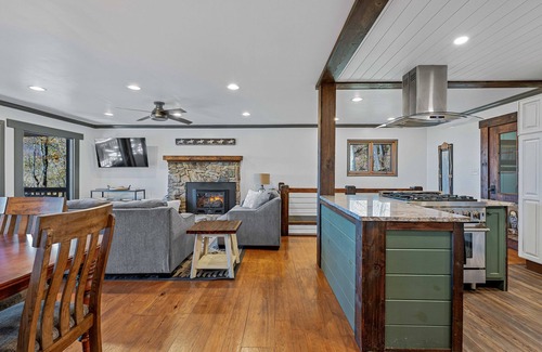 Wolf Laurel House | Appalachian Trail Cabin