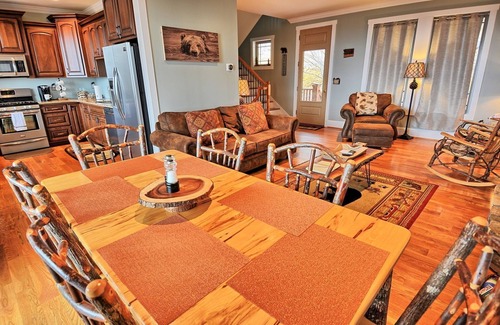 West Jefferson Cabin | Appalachian View-Open for Bookings! Pool Table, Views, Hot Tub