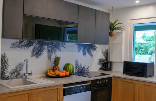 Orient Bay Apartment | Appartement NAKUPENDA - Charming duplex, 2 minutes walk to the white sand beach