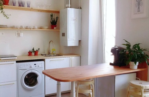 Maisons-Alfort Apartment | Apparemment Chaleureux Près de Paris Métro 8 RER D