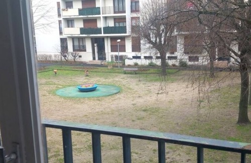 Epinay-sur-Seine Apartment | Apparently fully equipped, the Olympic facilities in Paris