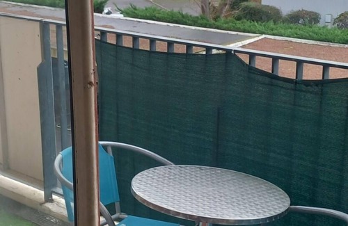 Epinay-sur-Seine Apartment | Apparently fully equipped, the Olympic facilities in Paris