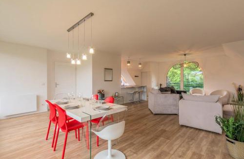 Roubaix Apartment | Appart 3 chambres avec parking privé et terrasse