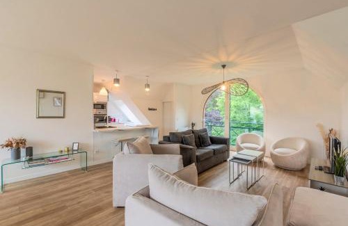 Roubaix Apartment | Appart 3 chambres avec parking privé et terrasse
