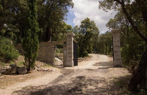 Argelliers Apartment | Appart 4 chambres dans château