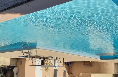 Vaison-la-Romaine Apartment | Appart 7pers, swimming pool, garden in VAISON LA ROMAINE in VAUCLUSE