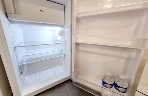 Haguenau Apartment | Appart'AZUR Haguenau, complete accommodation for business travellers: Quiet, Wi-Fi, King-size bed