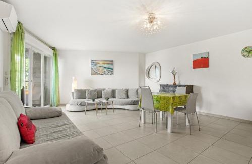 Boulouris-sur-Mer Apartment | Appart Belle terrasse St-Raphaël
