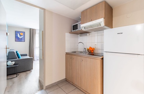 Euromed - La Joliette Apartment | Appart'City Classic Marseille Euromed