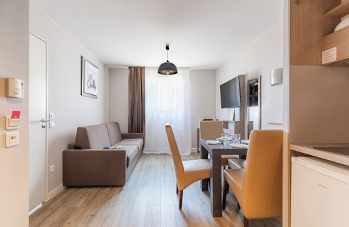 Le Rouet Apartment | Appart'City Confort Marseille Centre Prado Velodrome