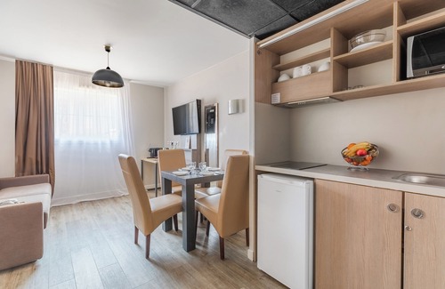 Le Rouet Apartment | Appart'City Confort Marseille Centre Prado Velodrome