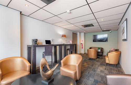 Le Rouet Apartment | Appart'City Confort Marseille Centre Prado Velodrome