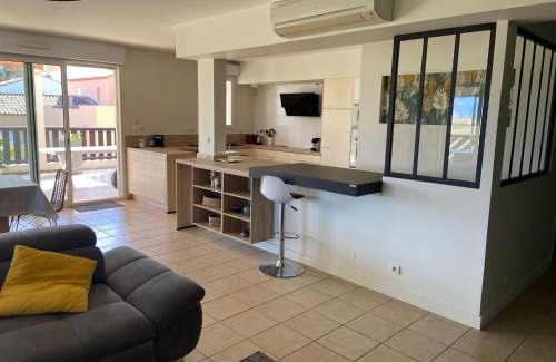 Saint-Cyprien Plage Apartment | Appart de standing avec piscine