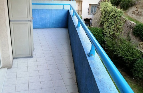 La Madeleine Apartment | Appart F1 with parking in secure residence