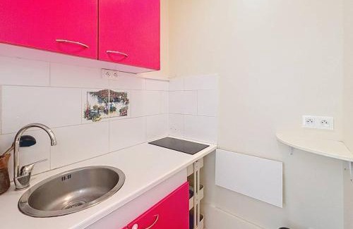 Merville-Franceville-Plage Apartment | Appartement avec terrasse, parking et WiFi, 4 pers. à Merville Franceville - FR-1-465-98