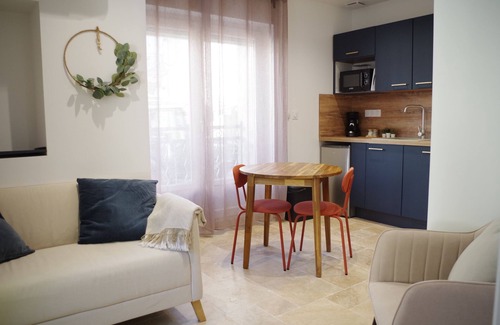 Tulette Apartment | Appart' Hôtel tout confort avec balcon