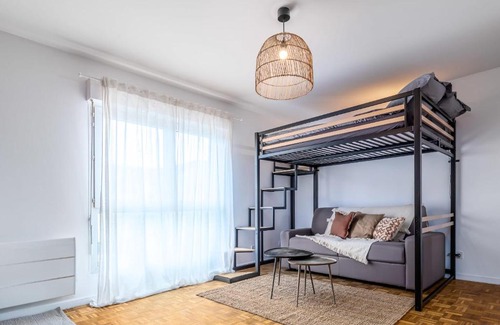 Montevrain Apartment | Appart'Hôtel Sahara- Next to Disney