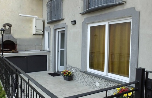 Bomerano Apartment | Appartamento 30mt From the Famous "sentiero Degli Dei"-path of the Gods