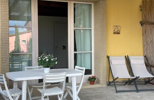 Cecina Apartment | Appartamenti Teresa & Adele, 2 km dal mare, 2 bagni, giardino recintato, WIFI, posto auto