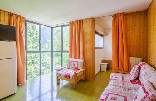 Mazzin Apartment | Appartamento Antermoia by Interhome