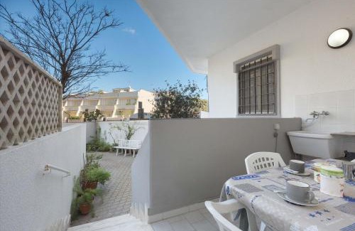 Rivabella Apartment | Appartamento Baiabella by BarbarHouse