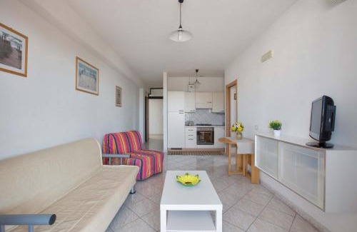 Sant'Isidoro Apartment | Appartamento Blumer by BarbarHouse