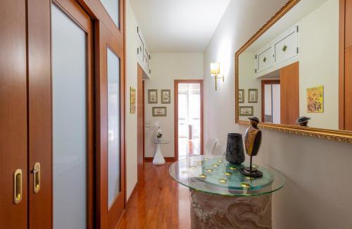 Quartiere Mazzini Apartment | Appartamento canadese