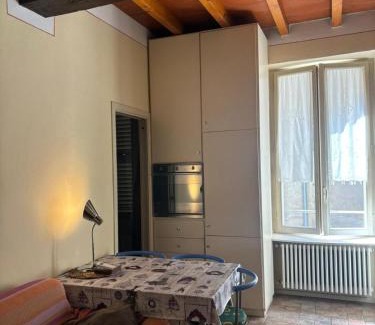Oltretorrente Apartment | Appartamento F A L S T A F F