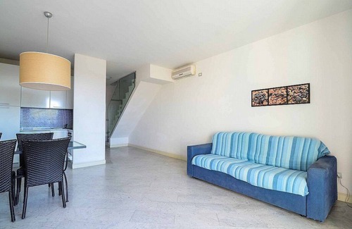 Seravezza House | Appartamento Fidele B: A modern and graceful two-story apartment situated a few minutes from the town center, with Free WI-FI.